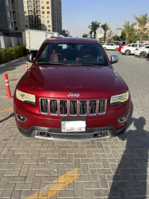 ‏جيب ‏.‏ جراند شيروكى ‏.‏ 2014 ‏.‏ مستعمل‏3