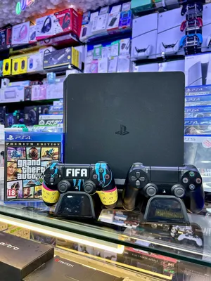 PS4 slim 500 g used like new