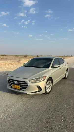 Used Hyundai Elantra in Al Dakhiliya