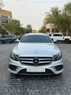 MERCEDES BENZ E300 2017 MODEL AMERICAN FREE ACCIDENT ORIGINAL AIRBAG AND CHASSIS AND ENGINE GRANTE