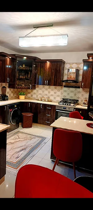 شقة مميزة للبيع سطح مرحبا – بالقرب من الأرصاد الجوية