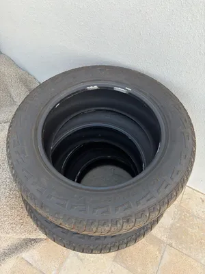 تواير جديدة مستعمله اسبوع فقط 275/55R20  السعر 2100 قابل بل معقول