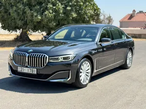 BMW 730Li 2020 بي ام دبليو وارد الشركة بحالة الوكالة بنزين فحص كامل لونغ كاملة الأضافات ممشى قليل جد