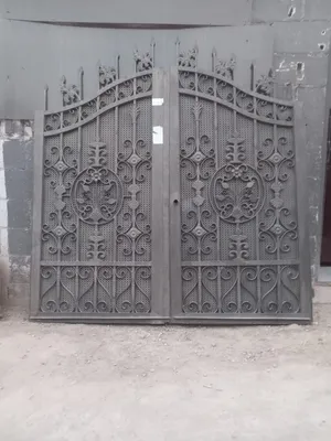 بوابة حديد سعر حرررق لقططططة