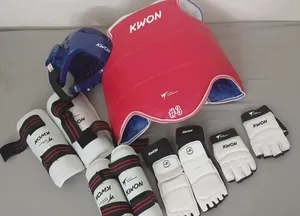 طقم تكواندوا kwon كامل بحالة ممتازه