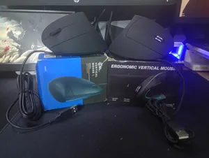 ماوسين عمودي ارغونوميك - واحد أيمن وواحد أيسر - للبيع سوة جدد لوك شاهد الوصف