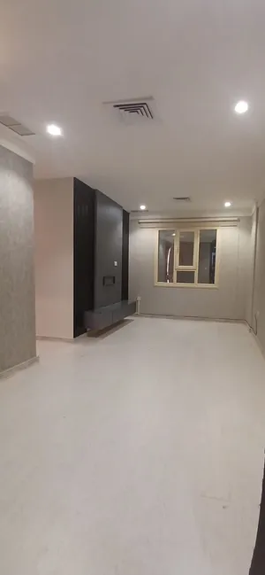 للايجار بدون عموله الجابريه غرفتين و صاله