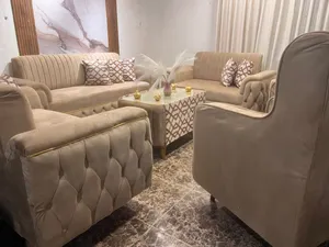 طقم كنب 9 مقاعد والطاوله هديه