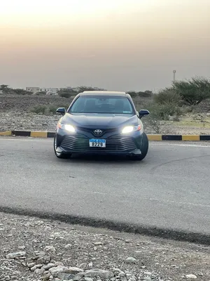 تويوتا كامري XLE 2018 للبيع