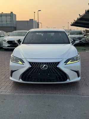 Used Lexus ES in Sharjah