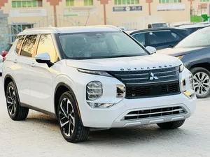MITSUBUSHI OUTLANDER   MODEL - 2023 FULL OPTION, FOUR WHEEL, PANAROMIC ROOF, 360 CAMERA,  KM: 84000