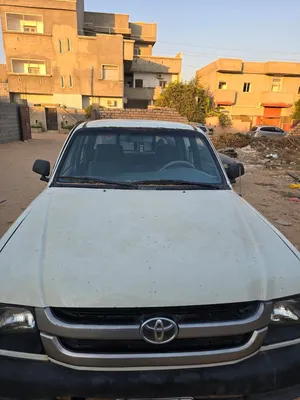 هايلوكس دبل 2004 - بيضاء