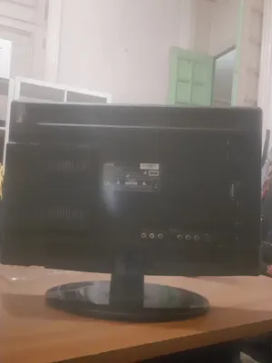شاشه تنفع للتلفزيون او الكمبيوتر بحاله ممتازه