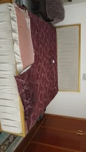 السلام عليكم جربايه حديد مسكمه تسكام مو سوكاويه طوله 200عرضه 190هيه ومندره