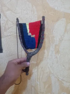 نسج علي الغصن