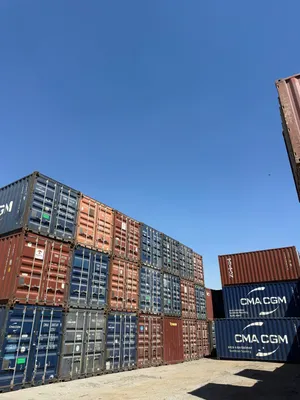 حاويات (containers)بحاله صحيه جيده جميع الأحجام للبيع