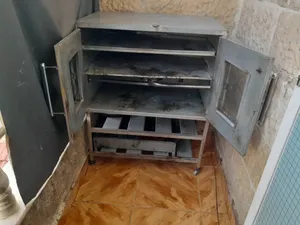 فرن حجم كبير تفصيله  نار قوية بنفع للبيوت والمحلات الفرن ممتاز جدا للاستفسار يرجى التواصل معنا