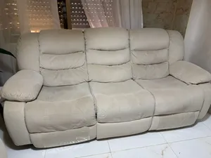 طقم ريكلاينر بحالة ممتازه للبيع