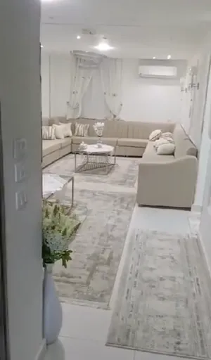 175 m2 3 Bedrooms Apartments for Sale in Giza Haram