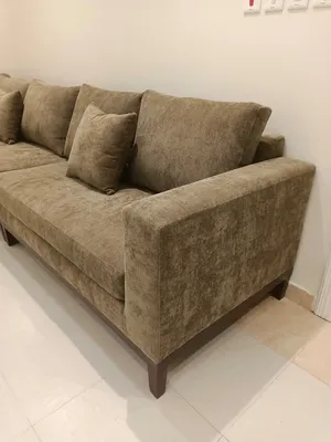 Arabian Majlish and floor sitting تخصيص جميع أنواع الأرائك، ومقاعد الأرضية، والستائر