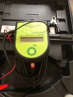 Brake Fluid Boiling Point BP (British Petroleum)