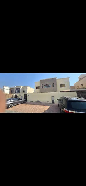للبيع فيلا طابقين في المعبيلة الثامنة