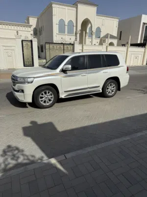 لاندكروزر V8 2016 GXR