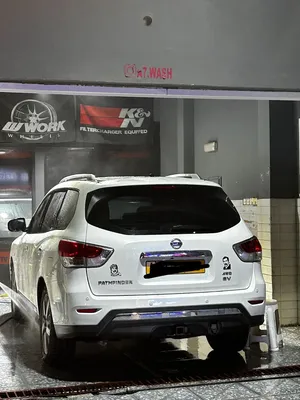 Used Nissan Pathfinder in Muscat