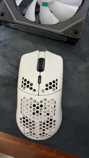 ماوس قيمنق قلوريس اصلي نظيف