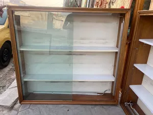 عارضات محل