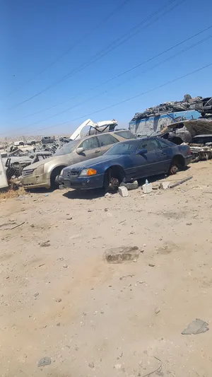 نشتري جميع السيارات والباصات لي غايات القطع سكراب