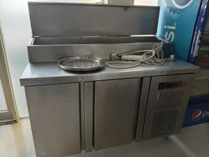 براد بسطة للمطاعم مرتب ونظيف شغال ماعليه كلام يلي مهتم يتواصل