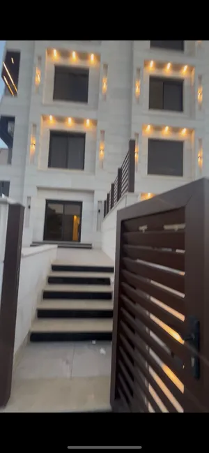 شقة تجاري او سكني للايجار عيادة، مكاتب، او سكني