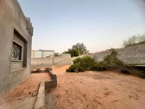 110 m2 2 Bedrooms Townhouse for Sale in Tripoli Ain Zara