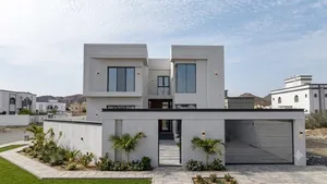 فيلا بتصميم عصري في العوينة