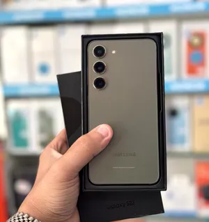 عرض خااص : Samsung S23 256gb هاتف نظيف جدا بحالة الوكالة بدون اي شموخ أو أعطال مع ضمان و ملحقات
