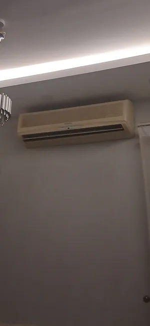 ابحث عن الوحدة الداخلية لي ماركة يفضل فريجو.