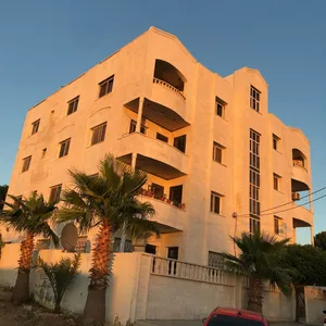 شقة سكنية طابق اول الرمثا مقابل البلدية الجديدة