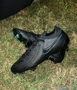 Nike phantom football shoes FG