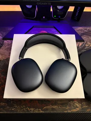 AirPods Max 2024 type C like new