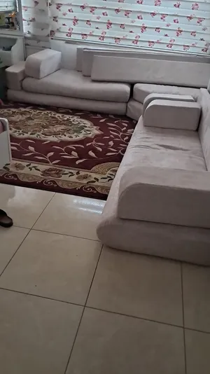 قعدة ارضية  للبيع