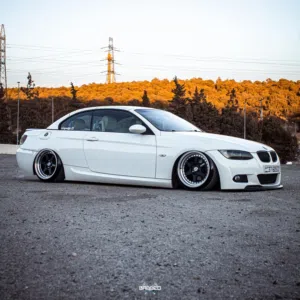 BMW E93 330 Convertible كشف