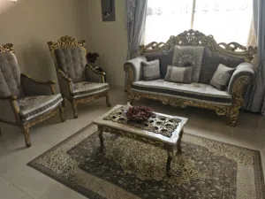 طقم كنب 9 اشخاص مع الطاولة