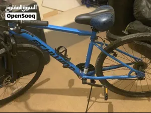 بسكليت امريكي schwinn Copeland استخدام اسبوع شبه جديد قابل للتفاوض بشكل جدا بسيط