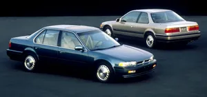متوفره بعض اكسسوارات قطع غيار هوندا أكورد 1990 - 1993  تواصل وتساب لدر الأسرع