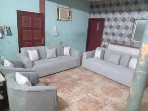 3+3+1+1أريكة تتسع لثمانية أشخاص