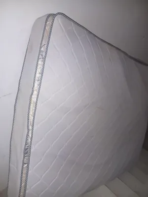 للبيع فرشه كبيره طبيه نفرين نظيفه و بحاله ممتازه