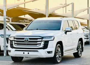 Used Toyota Land Cruiser in Sharjah