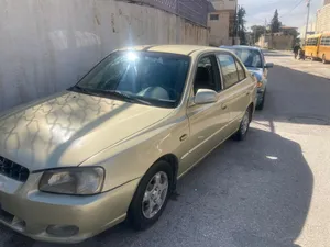 بسعر مغري Hyundia Verna 2001