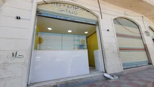 مطعم أو محل/. فلافل وشوارماء اكلات سريعه وشعيبة